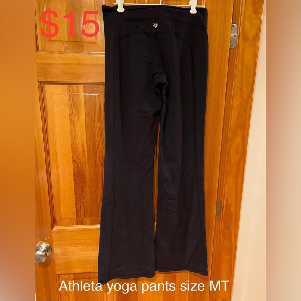 Athleta yoga pants size MT